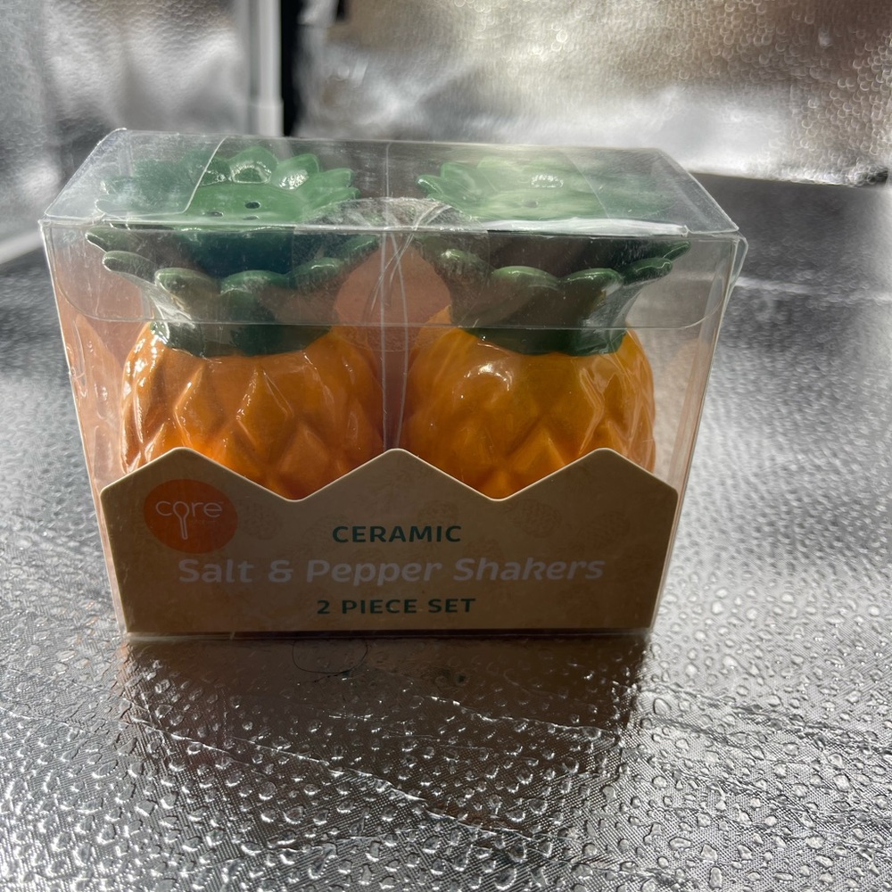 Pineapple Salt and Pepper Shakers